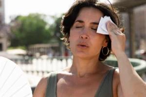 Heat Wave Survival: 8 Powerful Ways to Stay Safe This Summer